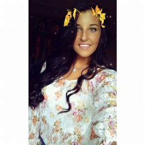 Meet your Posher, Makayla